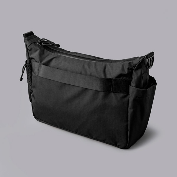 �����٤�Υ٥�ƥ��ա� ALPAKA ����ѥ� FLIGHT SATCHEL 11L ����󥰥Хå� �ʥ��顼���֥�å��� 4246