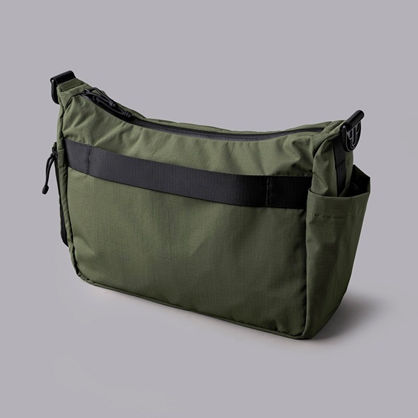 �����٤�Υ٥�ƥ��ա� ALPAKA ����ѥ� FLIGHT SATCHEL 11L ����󥰥Хå� �ʥ��顼�����꡼��� 4246