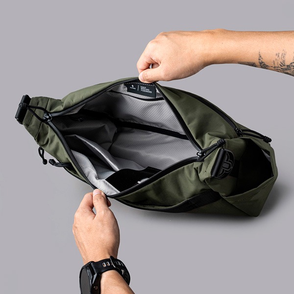 �����٤�Υ٥�ƥ��ա� ALPAKA ����ѥ� FLIGHT SATCHEL 11L ����󥰥Хå� �ʥ��顼�����꡼��� 4246