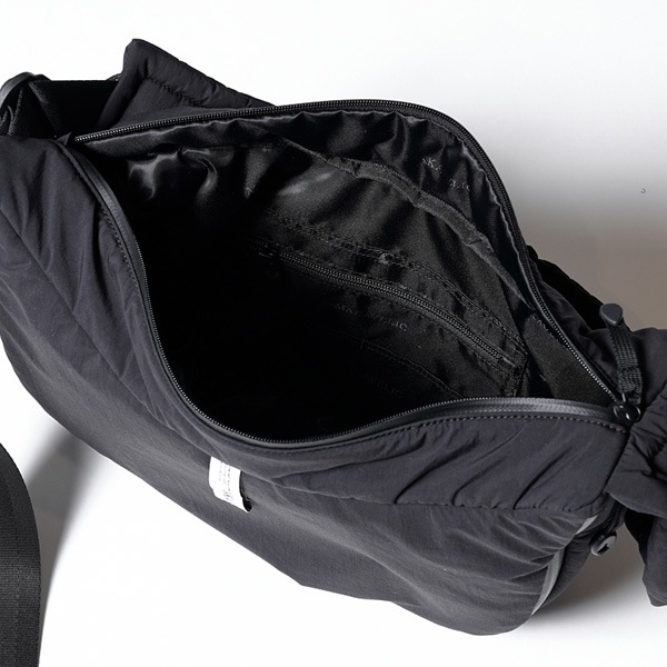 �����٤�Υ٥�ƥ��ա� MAKAVELIC �ޥ���٥�å� ZEPHYR LA LUNE SHOULDER BAG ���������Хå� �ʥ��顼���������� 3125-10515