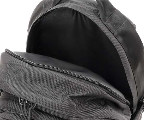 �����٤�Υ٥�ƥ��ա� NEW ERA �˥塼���� ����ꥢ�ѥå� 35L �ץ��ȥ��� �֥�å��ߥۥ磻�� �ʥ��顼���֥�å��� 14521347