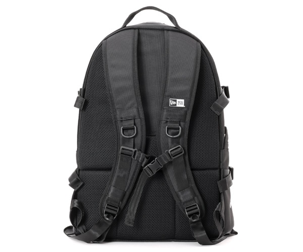 NEW ERA キャリアパック 35L プリントロゴ ブラック × ホワイト 410u+Zgz9YL._UF350,350_QL50_.jpg