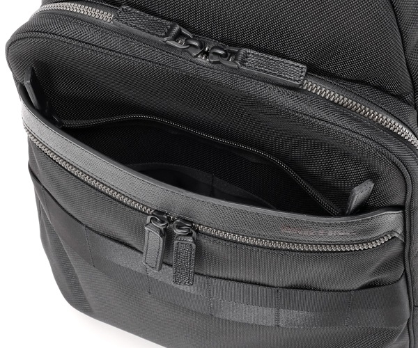 �����٤�Υ٥�ƥ��ա� �֥꡼�ե��� BRIEFING �Хå��ѥå� FUSION URBAN PACK �ʥ��顼���֥�å��� BRA223P08