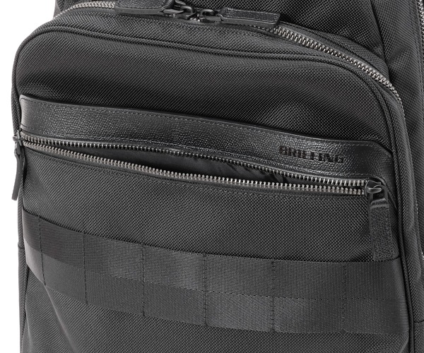 �����٤�Υ٥�ƥ��ա� �֥꡼�ե��� BRIEFING �Хå��ѥå� FUSION URBAN PACK �ʥ��顼���֥�å��� BRA223P08