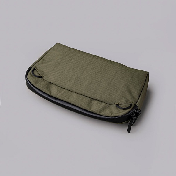 �����٤�Υ٥�ƥ��ա� ALPAKA ����ѥ� FLIGHT SLING 2L AXOFLUX ����󥰥Хå� �ʥ��顼�����꡼��N�ߥ��졼�� 4129