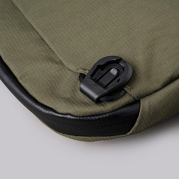�����٤�Υ٥�ƥ��ա� ALPAKA ����ѥ� FLIGHT SLING 2L AXOFLUX ����󥰥Хå� �ʥ��顼�����꡼��N�ߥ��졼�� 4129