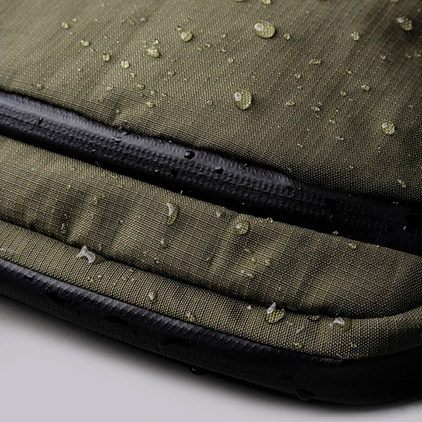 �����٤�Υ٥�ƥ��ա� ALPAKA ����ѥ� FLIGHT SLING 2L AXOFLUX ����󥰥Хå� �ʥ��顼�����꡼��N�ߥ��졼�� 4129