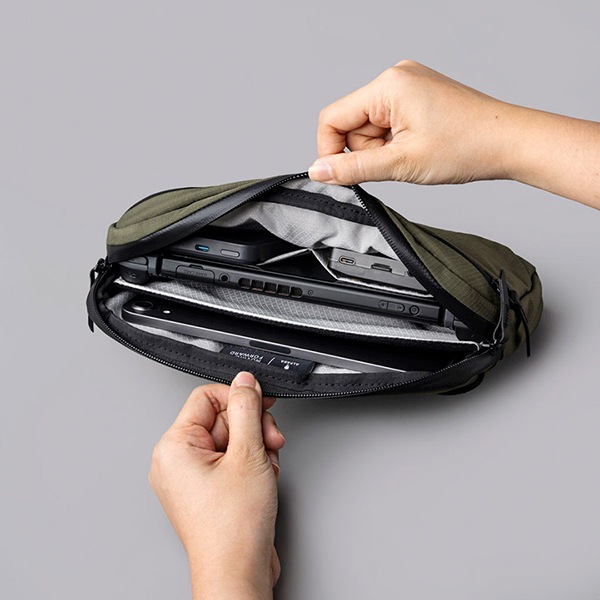 �����٤�Υ٥�ƥ��ա� ALPAKA ����ѥ� FLIGHT SLING 2L AXOFLUX ����󥰥Хå� �ʥ��顼�����꡼��N�ߥ��졼�� 4129