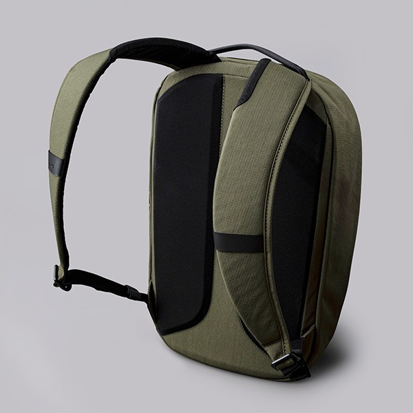 �����٤�Υ٥�ƥ��ա� ALPAKA ����ѥ� METRO BACKPACK 12L �Хå��ѥå� �ʥ��顼�����꡼��N�� 4270
