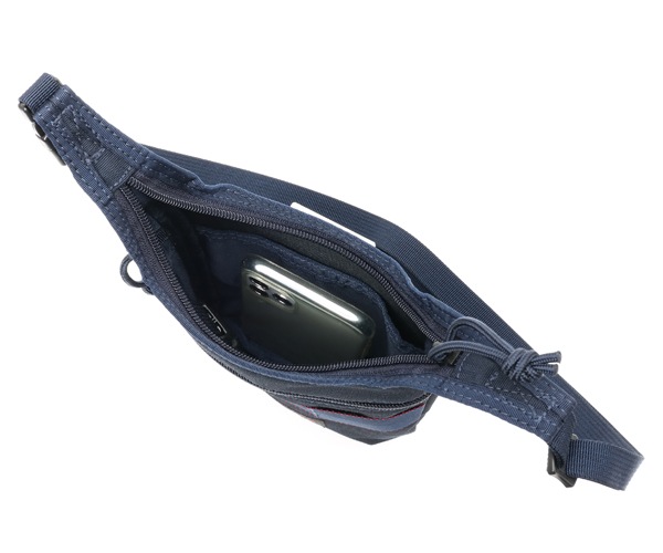 �����٤�Υ٥�ƥ��ա� �֥꡼�ե��� BRIEFING �ߥ˥������� DAY TRIPPER MINI MW �ʥ��顼���ͥ��ӡ��� BRA243L01