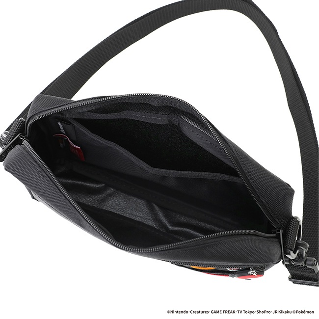 �����٤�Υ٥�ƥ��ա� Manhattan Portage �ޥ�ϥå���ݡ��ơ��� �ݥ��åȥ�󥹥��� 2025 ���������Хå� ZA �ʥ��顼���֥�å��� MP1404L2PKMN25ZA