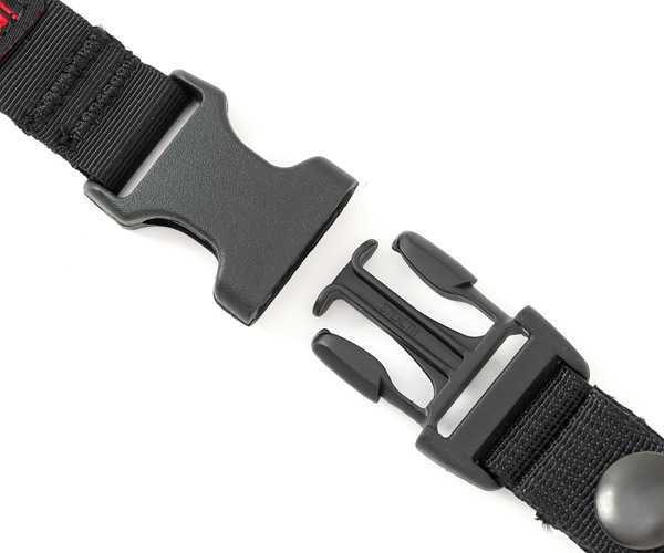 �֥꡼�ե��� BRIEFING �ͥå��ۥ���� NECK HOLDER �ʥ��顼���֥�å��� BRA221G05