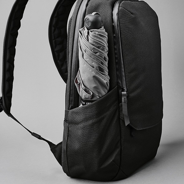 選べるノベルティ付】 ALPAKA アルパカ ELEMENTS BACKPACK PRO AXOFLUX