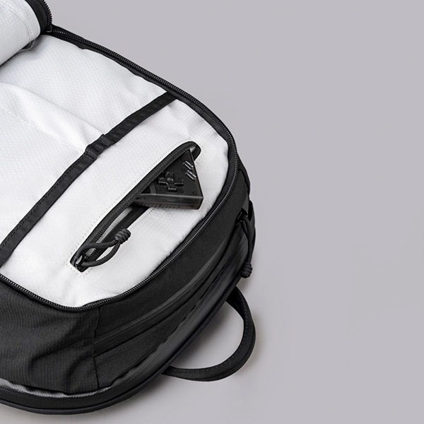 選べるノベルティ付】 ALPAKA アルパカ ELEMENTS BACKPACK PRO AXOFLUX
