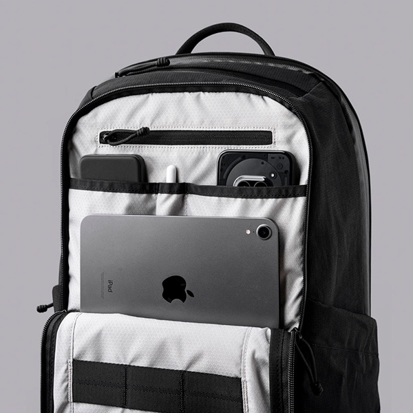 選べるノベルティ付】 ALPAKA アルパカ ELEMENTS BACKPACK PRO AXOFLUX