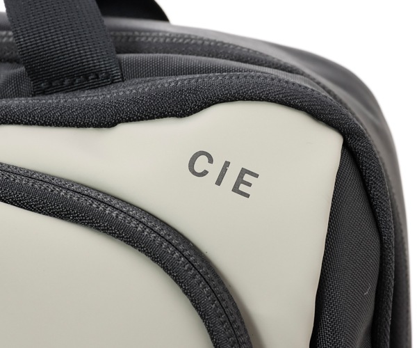 ٤Υ٥ƥա CIE  ꥢ 2WAYХåѥå L ʥ顼졼 021808