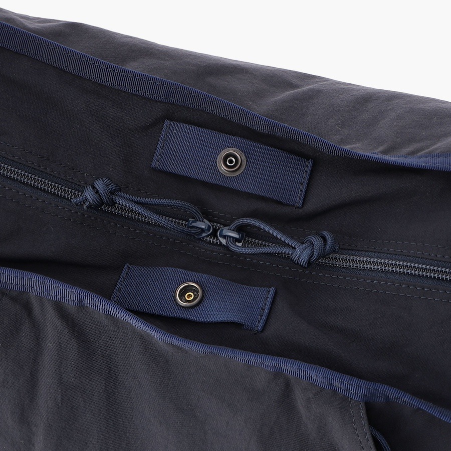 �����٤�Υ٥�ƥ��ա� �֥꡼�ե��� BRIEFING ���������Хå� HOBO BAG WIDE �ʥ��顼���ͥ��ӡ��� BRA251L12