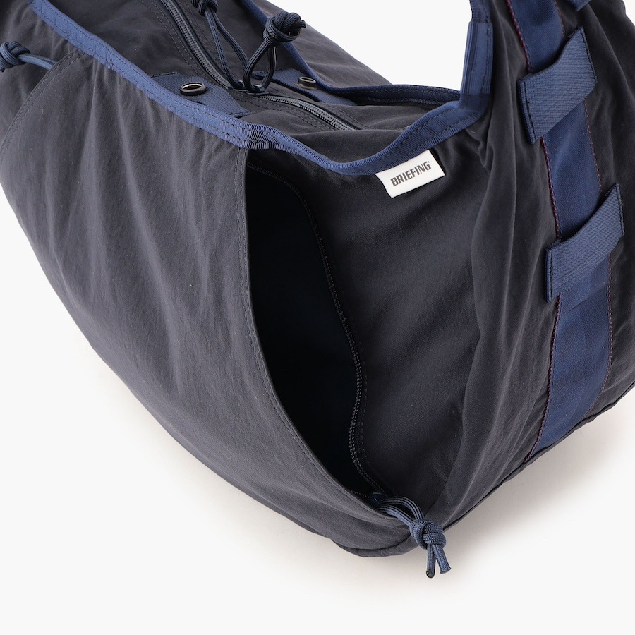 �����٤�Υ٥�ƥ��ա� �֥꡼�ե��� BRIEFING ���������Хå� HOBO BAG WIDE �ʥ��顼���ͥ��ӡ��� BRA251L12