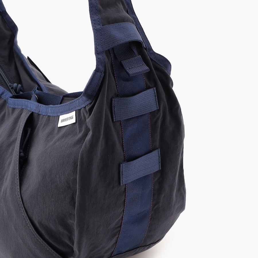 �����٤�Υ٥�ƥ��ա� �֥꡼�ե��� BRIEFING ���������Хå� HOBO BAG WIDE �ʥ��顼���ͥ��ӡ��� BRA251L12