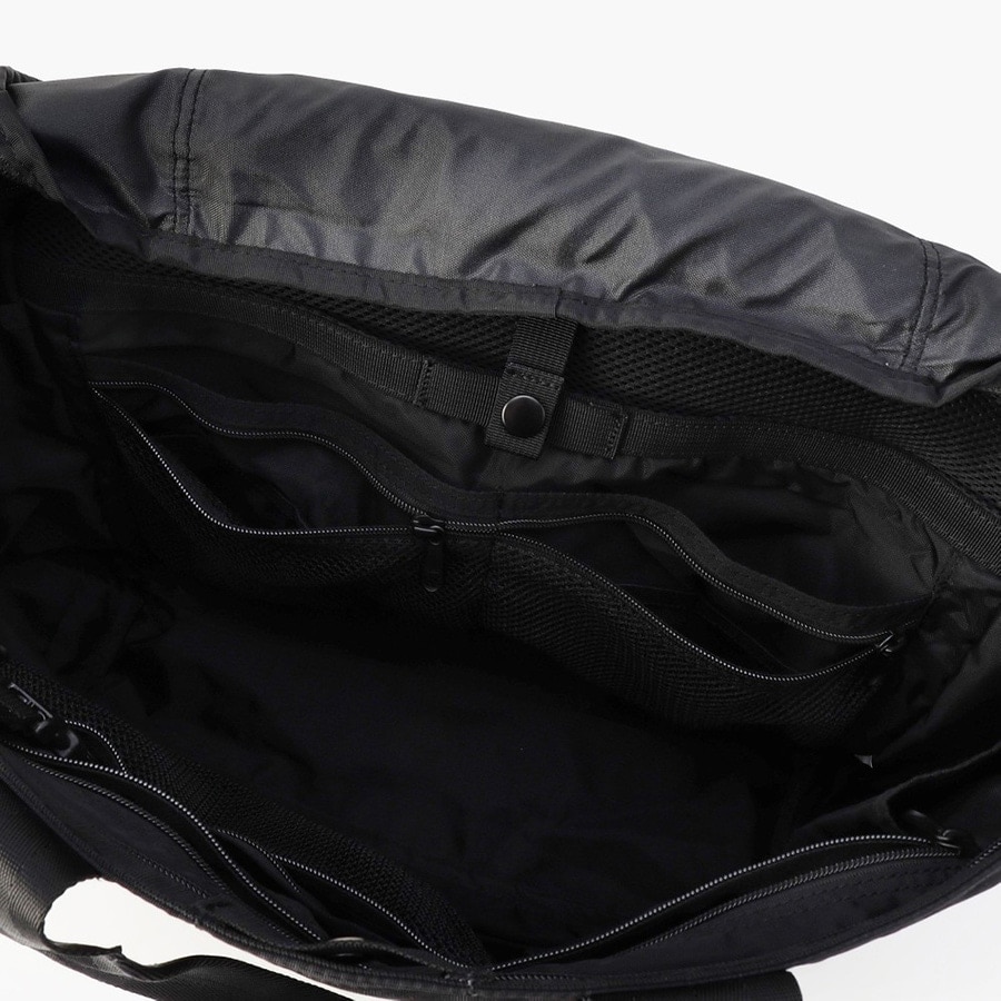 �����٤�Υ٥�ƥ��ա� �֥꡼�ե��� BRIEFING �ȡ��ȥХå� DISCRETE TOTE M MW GENII �ʥ��顼���ͥ��ӡ��� BRA233T24