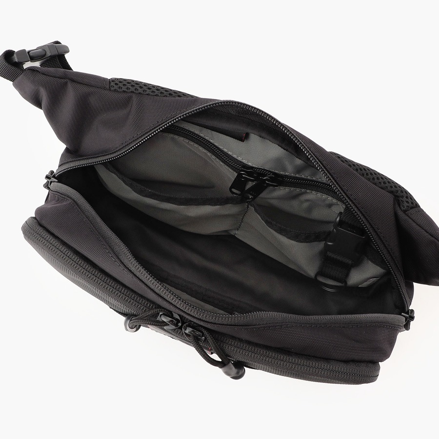 �����٤�Υ٥�ƥ��ա� �֥꡼�ե��� BRIEFING ����󥰥Хå� DT SLING �ʥ��顼���֥�å��� BRA251L55
