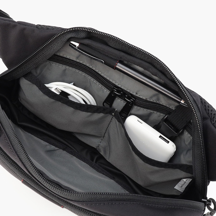 �����٤�Υ٥�ƥ��ա� �֥꡼�ե��� BRIEFING ����󥰥Хå� DT SLING �ʥ��顼���֥�å��� BRA251L55