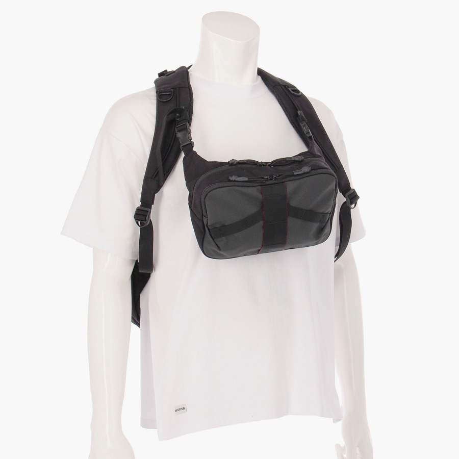 �����٤�Υ٥�ƥ��ա� �֥꡼�ե��� BRIEFING ����󥰥Хå� DT SLING �ʥ��顼���֥�å��� BRA251L55