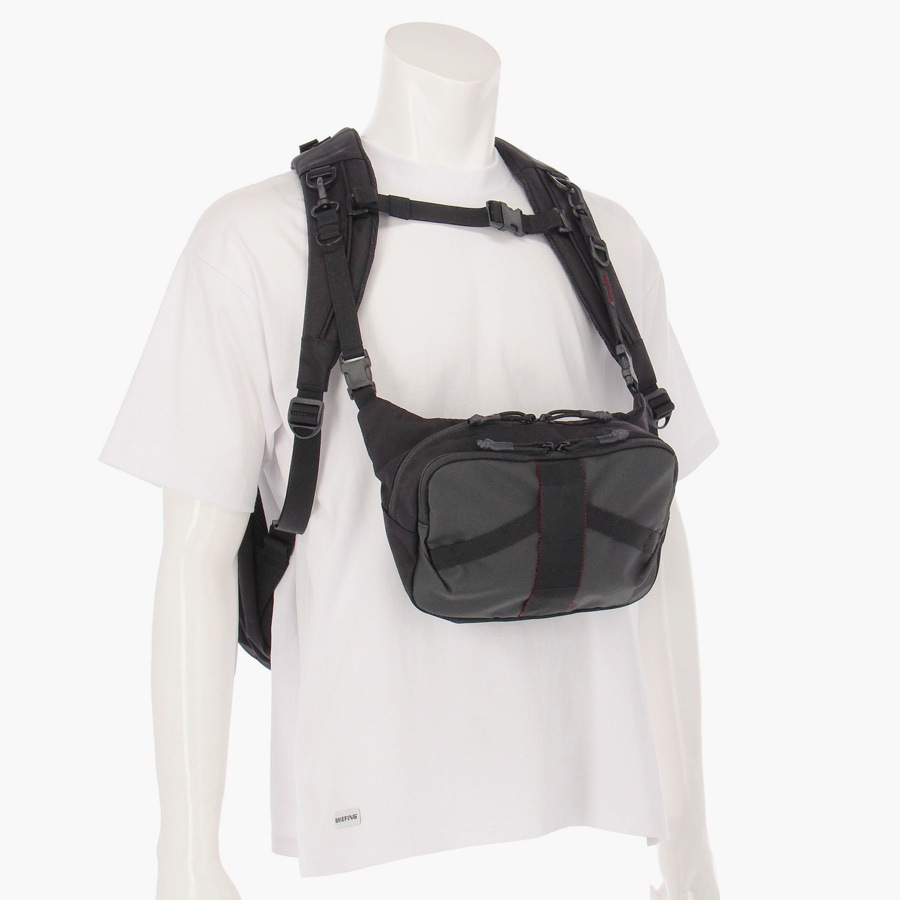 �����٤�Υ٥�ƥ��ա� �֥꡼�ե��� BRIEFING ����󥰥Хå� DT SLING �ʥ��顼���֥�å��� BRA251L55
