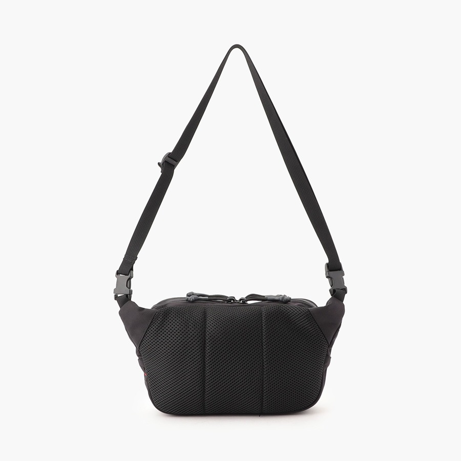 �����٤�Υ٥�ƥ��ա� �֥꡼�ե��� BRIEFING ����󥰥Хå� DT SLING �ʥ��顼���֥�å��� BRA251L55