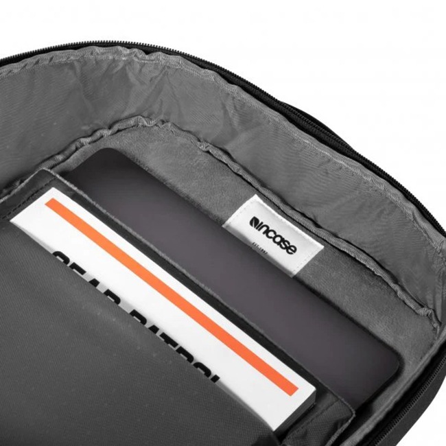 �����٤�Υ٥�ƥ��ա�Incase ���󥱡��� A.R.C. Daypack 20L �ǥ��ѥå� �ʥ��顼���֥�å��� 137213053005