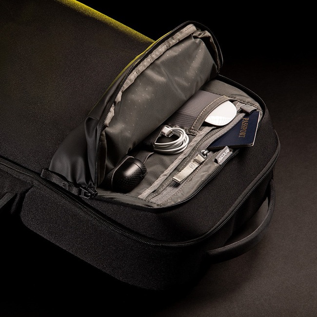 �����٤�Υ٥�ƥ��ա�Incase ���󥱡��� A.R.C. Daypack 20L �ǥ��ѥå� �ʥ��顼���֥�å��� 137213053005