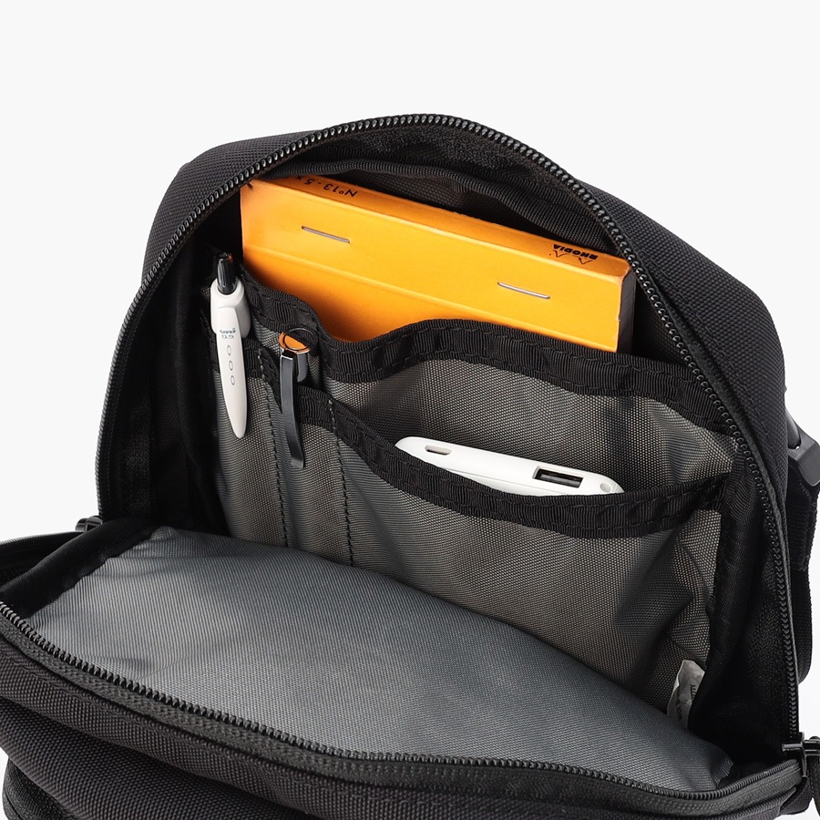 �����٤�Υ٥�ƥ��ա� �֥꡼�ե��� BRIEFING ���������Хå� SQ SHOULDER LE �ʥ��顼���֥�å��� BRA251L62