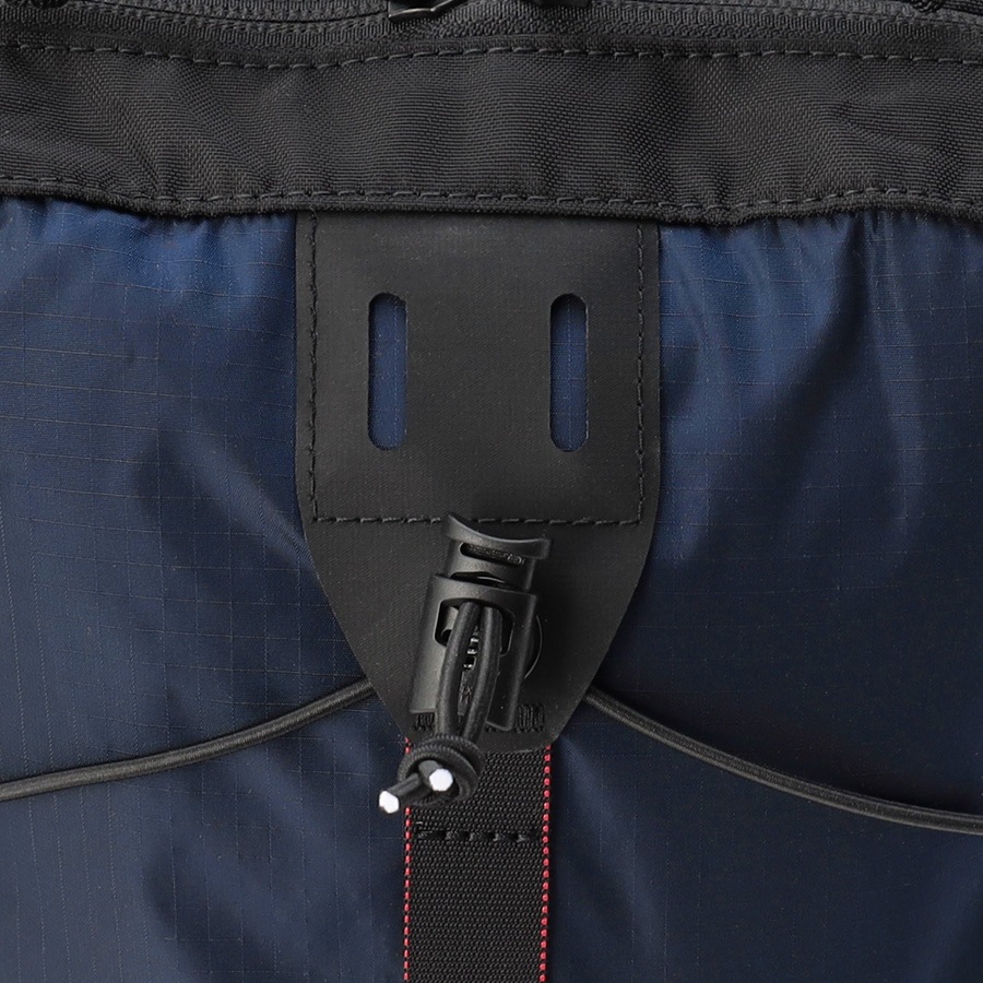 �����٤�Υ٥�ƥ��ա� �֥꡼�ե��� BRIEFING �Хå��ѥå� DT PACK �ʥ��顼���֥�å��ߥͥ��ӡ��� BRA251P33