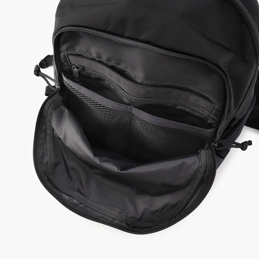 �����٤�Υ٥�ƥ��ա� �֥꡼�ե��� BRIEFING �Хå��ѥå� DT PACK �ʥ��顼���֥�å��ߥͥ��ӡ��� BRA251P33