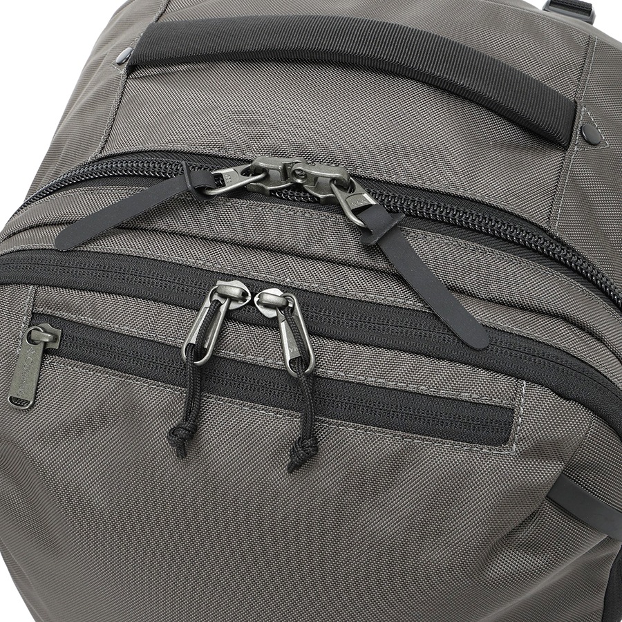 �����٤�Υ٥�ƥ��ա� Columbia ������ӥ� Tyger Brook ���������֥�å� 40L �ȥ�٥�Хå��ѥå� �ʥ��顼���֥�å��� PU8721