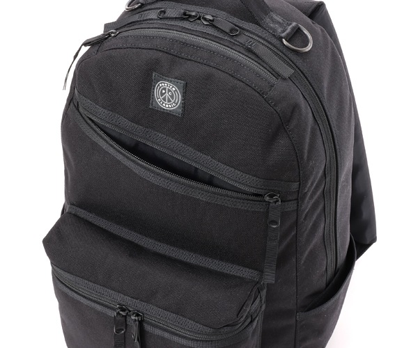 �����٤�Υ٥�ƥ��աۥݡ��������饷�å� �˥塼�ȥ� �ǥ��ѥå� M �ʥ��顼���֥�å��� PORTER CLASSIC 050-3385