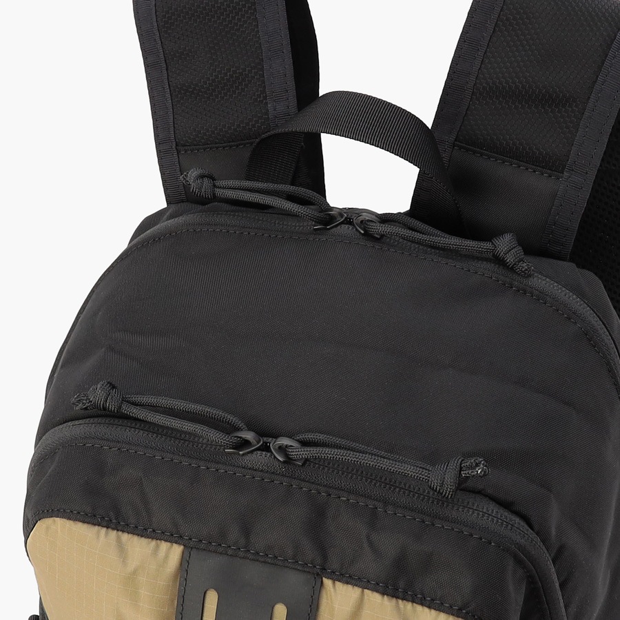�����٤�Υ٥�ƥ��ա� �֥꡼�ե��� BRIEFING �Хå��ѥå� DT PACK �ʥ��顼���֥�å��ߥ١������ BRA251P33