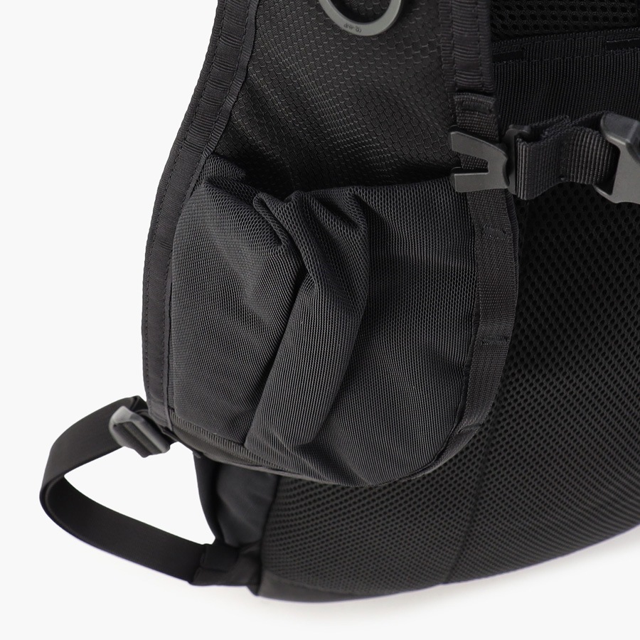 �����٤�Υ٥�ƥ��ա� �֥꡼�ե��� BRIEFING �Хå��ѥå� DT PACK �ʥ��顼���֥�å��ߥ��꡼�֡� BRA251P33