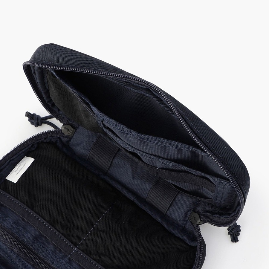 �����٤�Υ٥�ƥ��ա� �֥꡼�ե��� BRIEFING �ݡ��� GADGET POUCH MW GENII �ʥ��顼���ͥ��ӡ��� BRA233A41