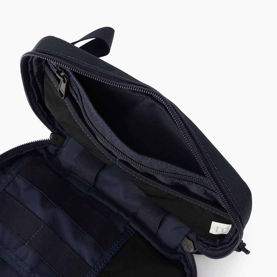 �����٤�Υ٥�ƥ��ա� �֥꡼�ե��� BRIEFING �ݡ��� GADGET POUCH MW GENII �ʥ��顼���ͥ��ӡ��� BRA233A41