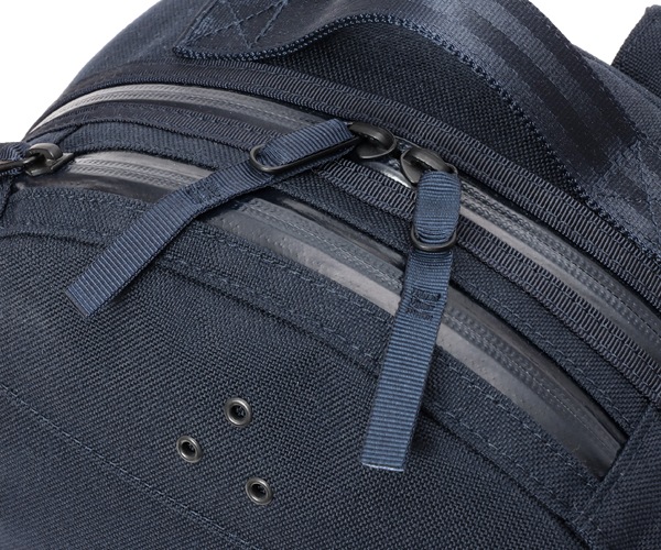 �����٤�Υ٥�ƥ��աۥݡ��������饷�å� �����ǥ��ʥ����� �˥塼�ȥ� ���ƥ����å����å� �ʥ��顼���ͥ��ӡ��� PORTER CLASSIC 050-3433