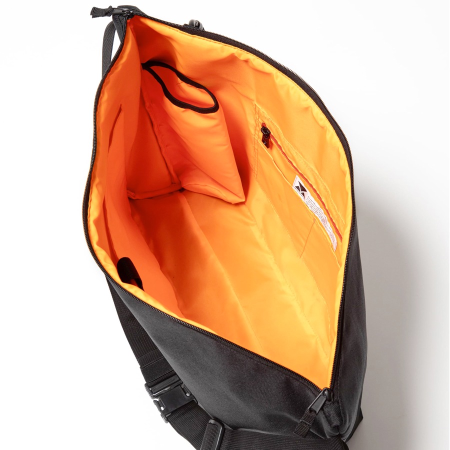 �����٤�Υ٥�ƥ��ա� MAKAVELIC �ޥ���٥�å� CHASE URBAN MESSENGER BAG ��å��󥸥㡼�Хå� �ʥ��顼���֥�å��� 3124-10508