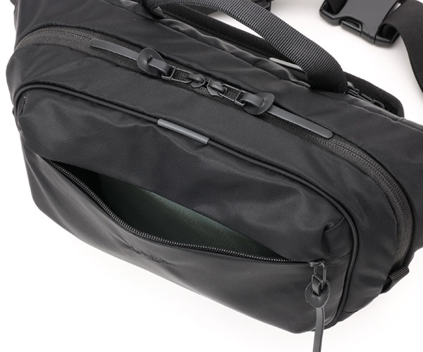 �����٤�Υ٥�ƥ��ա� DSBK �ǥ��������ӡ����� DANTOTSU Rectangle-Sling ����󥰥Хå� �ʥ��顼���֥�å��� JXF-3436