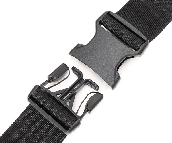 �����٤�Υ٥�ƥ��ա� DSBK �ǥ��������ӡ����� DANTOTSU Rectangle-Sling ����󥰥Хå� �ʥ��顼���֥�å��� JXF-3436