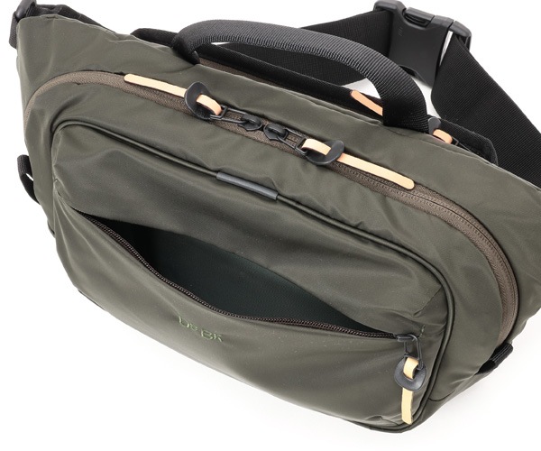 �����٤�Υ٥�ƥ��ա� DSBK �ǥ��������ӡ����� DANTOTSU Rectangle-Sling ����󥰥Хå� �ʥ��顼�����꡼�֡� JXF-3436