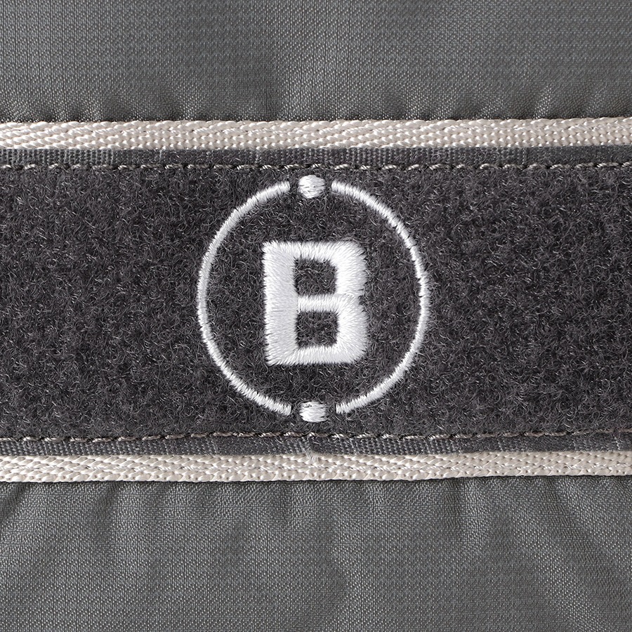 �����٤�Υ٥�ƥ��ա� �֥꡼�ե��� BRIEFING �����/����ǥ��Хå� CR-6 CASTER �ʥ��顼���饤�ȥ��졼�� BRG251D02