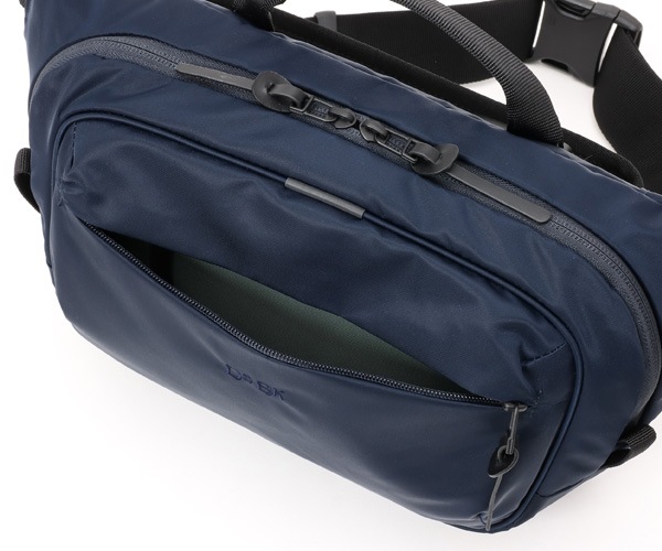 �����٤�Υ٥�ƥ��ա� DSBK �ǥ��������ӡ����� DANTOTSU Rectangle-Sling ����󥰥Хå� �ʥ��顼���ͥ��ӡ��� JXF-3436