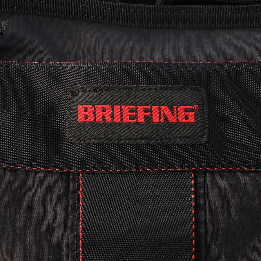 �����٤�Υ٥�ƥ��աۥ֥꡼�ե��� BRIEFING �ѥå��֥륷������ SOLID LIGHT PACKABLE SHOULDER �ʥ��顼���֥�å��� BRA251L09