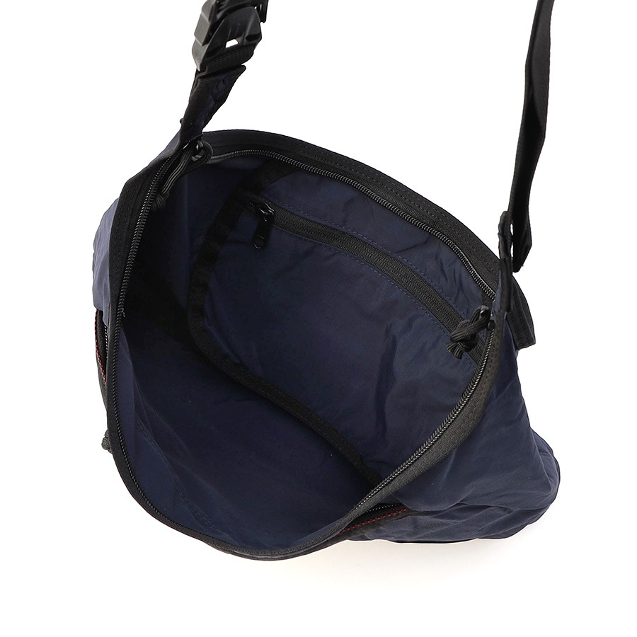 �����٤�Υ٥�ƥ��աۥ֥꡼�ե��� BRIEFING �ѥå��֥륷������ SOLID LIGHT PACKABLE SHOULDER �ʥ��顼���ͥ��ӡ��� BRA251L09