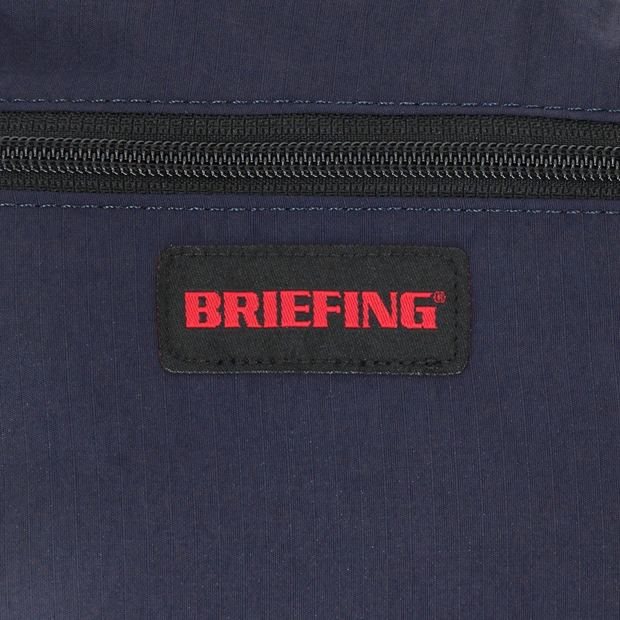 �����٤�Υ٥�ƥ��աۥ֥꡼�ե��� BRIEFING �ѥå��֥륷������ SOLID LIGHT PACKABLE SHOULDER �ʥ��顼���ͥ��ӡ��� BRA251L09